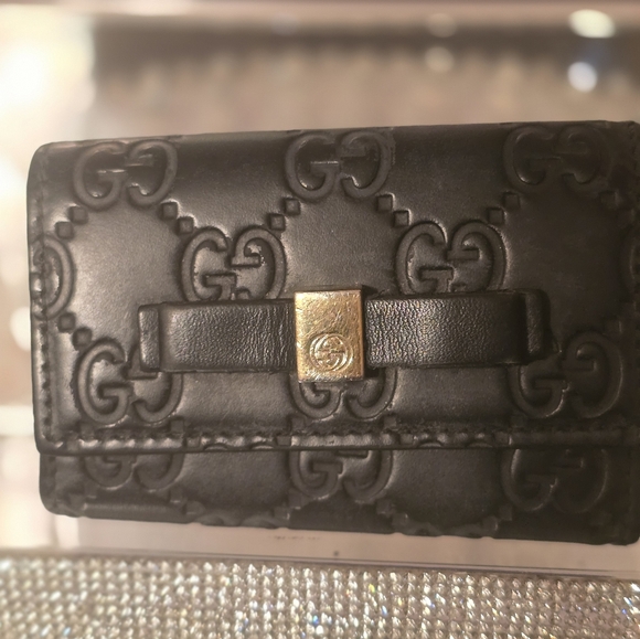 Gucci KEYCASE (FREE)GIVEAWAY ITEM - Picture 10 of 11